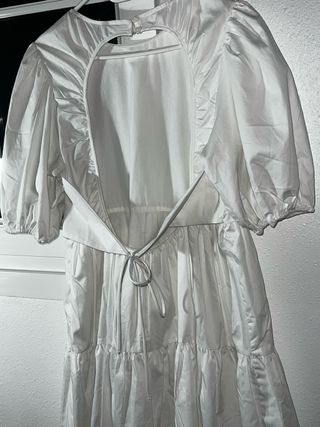 Vestido blanco Zara volantes manga abullonada