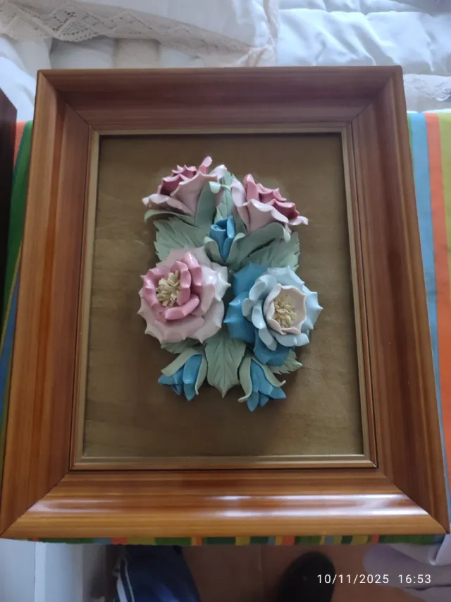 2 Cuadros Cerámica Flores Madera