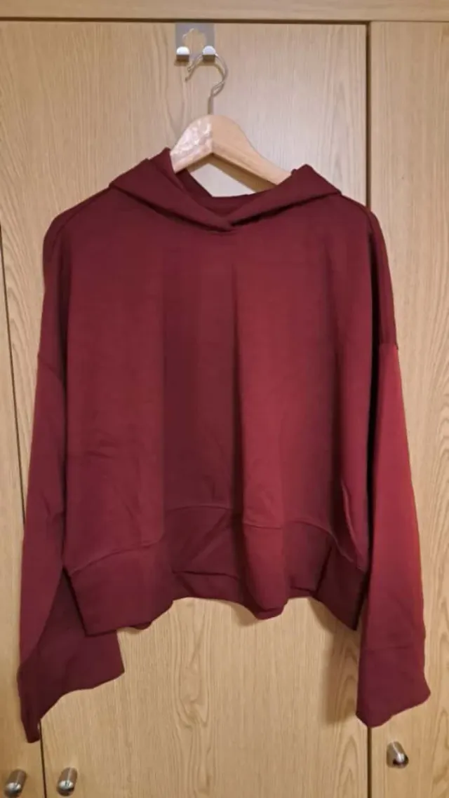 Sudadera con capucha granate