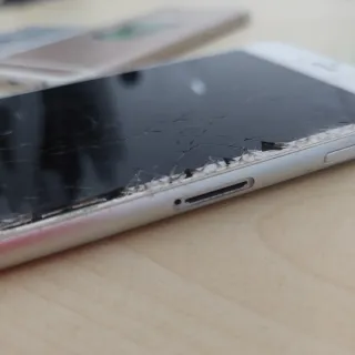 Lote Apple iPhone + iPad para piezas o reparar