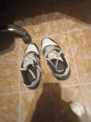 Zapatillas Nike Negras y Blancas