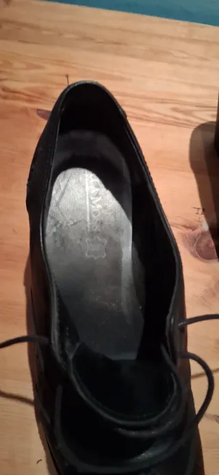 Zapatos de vestir negros con cordones