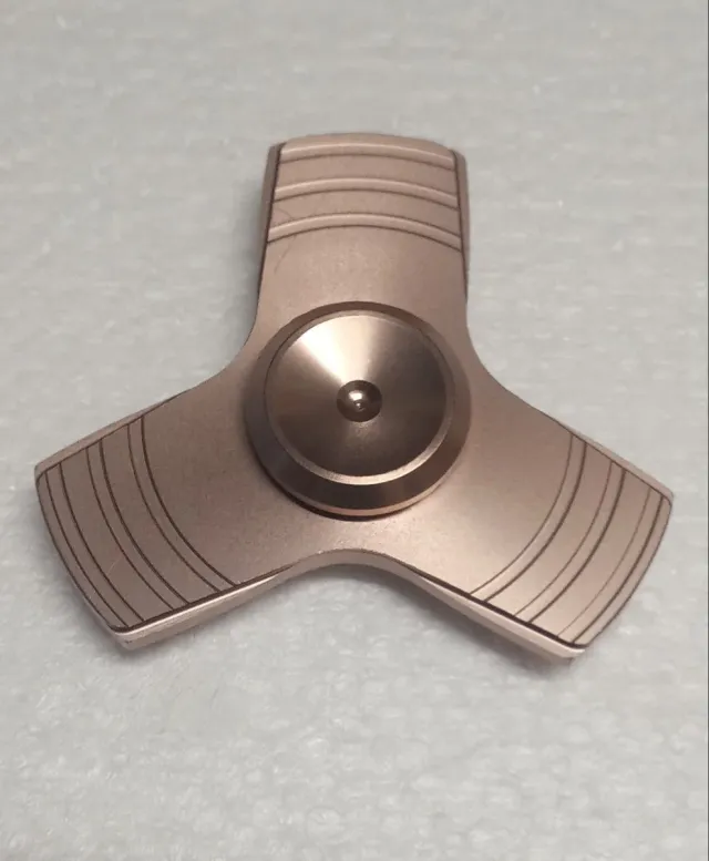 Spinner metálico color cobre