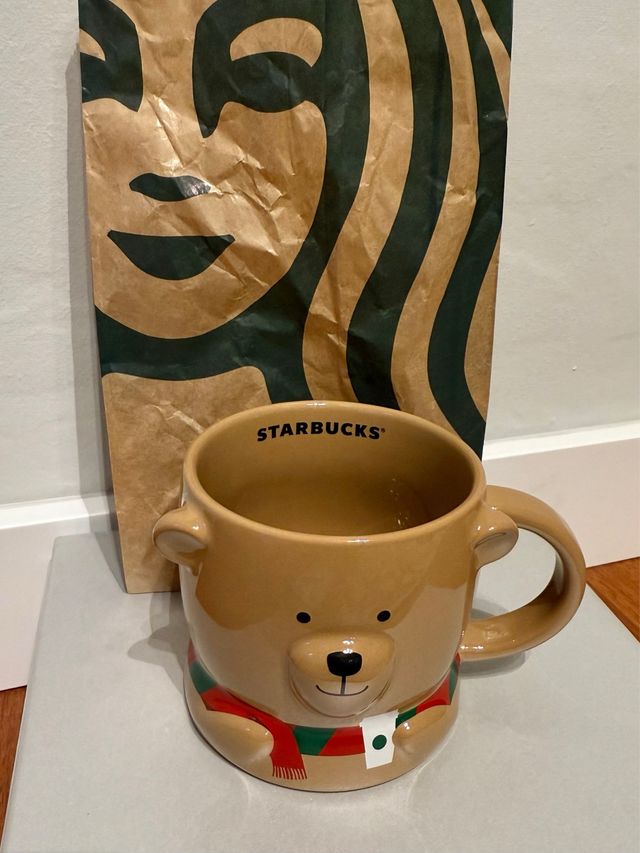 Tazza Starbucks Orso di Natale 2025