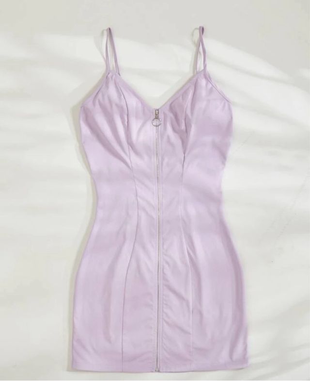 Vestido lila tirantes cremallera frontal