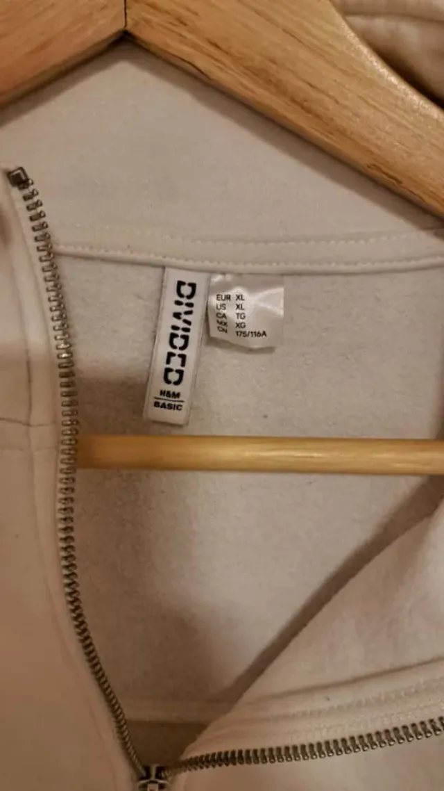 Sudadera crop top blanca