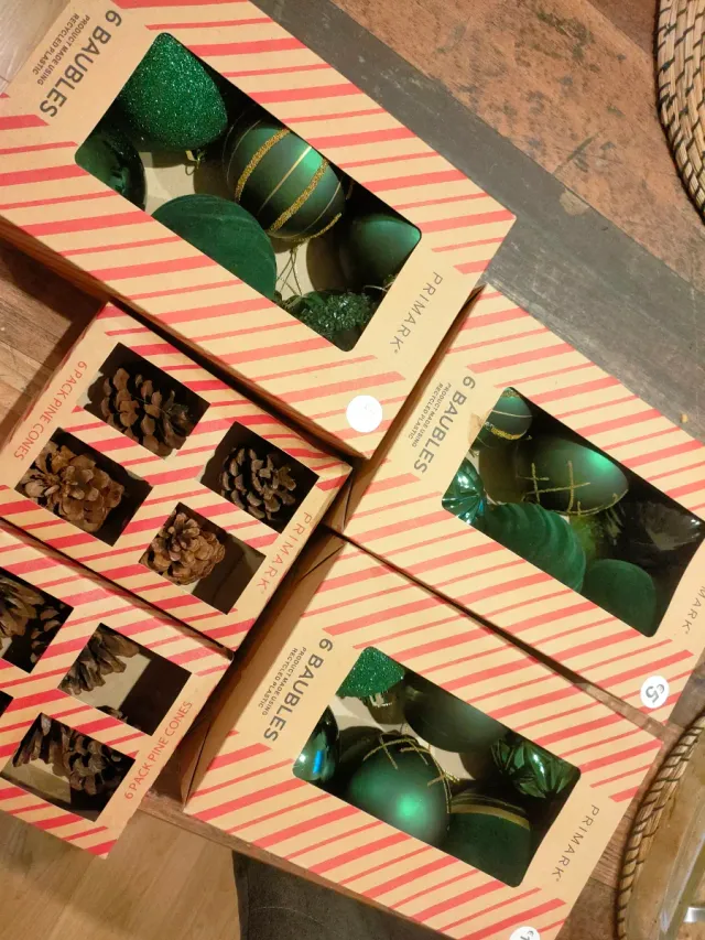 6 Bolas Navideñas Verdes Primark