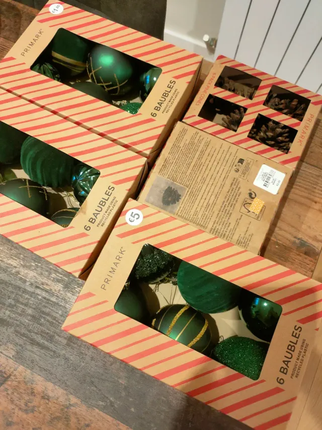 6 Bolas Navideñas Verdes Primark