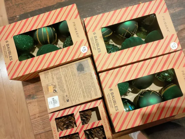 6 Bolas Navideñas Verdes Primark