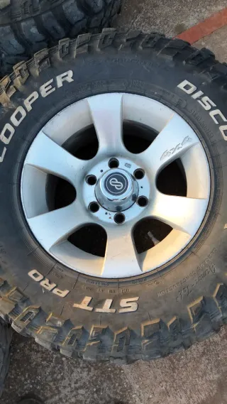 Llantas 4x4 Toyota.