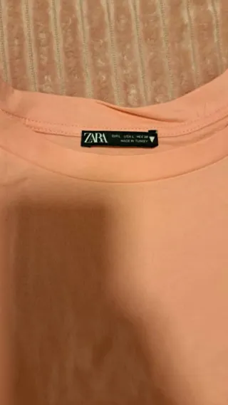 Camiseta Zara volantes mangas rosa