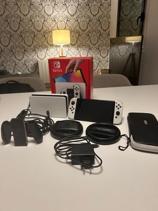 Nintendo Switch OLED + Accesorios