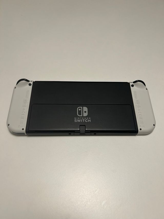 Nintendo Switch OLED + Accesorios