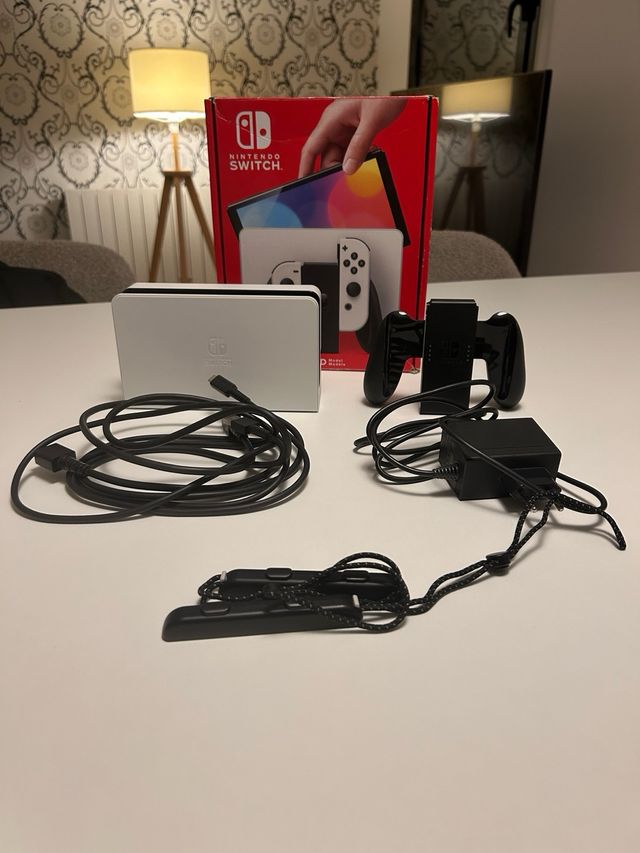 Nintendo Switch OLED + Accesorios