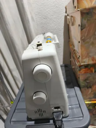 Máquina de coser Singer Edition