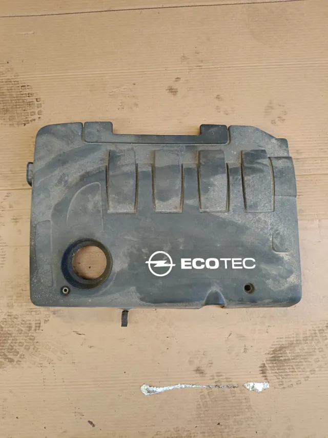 Tapas variadas de motor