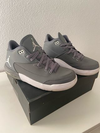 Zapatillas Jordan Flight Grises y Blancas