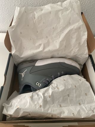 Zapatillas Jordan Flight Grises y Blancas