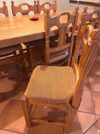 conjunto Mesa de comedor y mueble de televisión