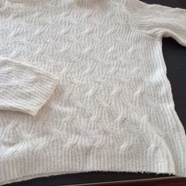 Jersey cuello largo alto. T. M