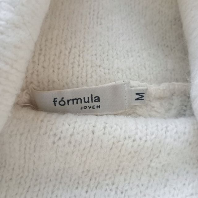 Jersey cuello largo alto. T. M