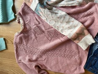 Lote 4 prendas: jerséis y pantalones