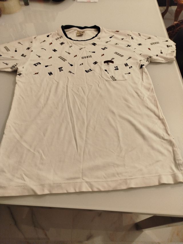 Camiseta Rock Music Estampada Roja