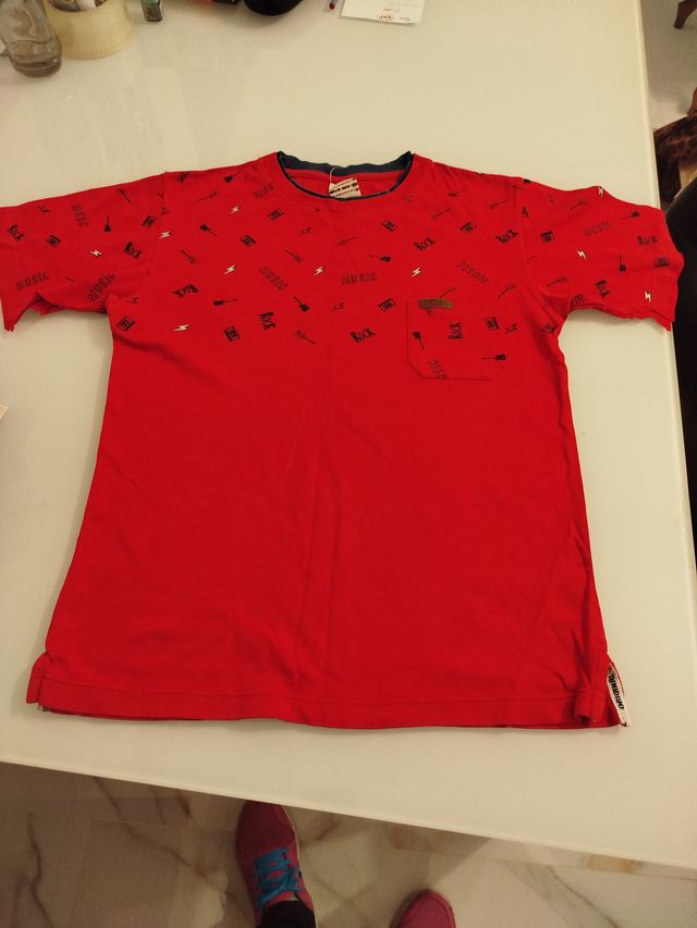 Camiseta Rock Music Estampada Roja