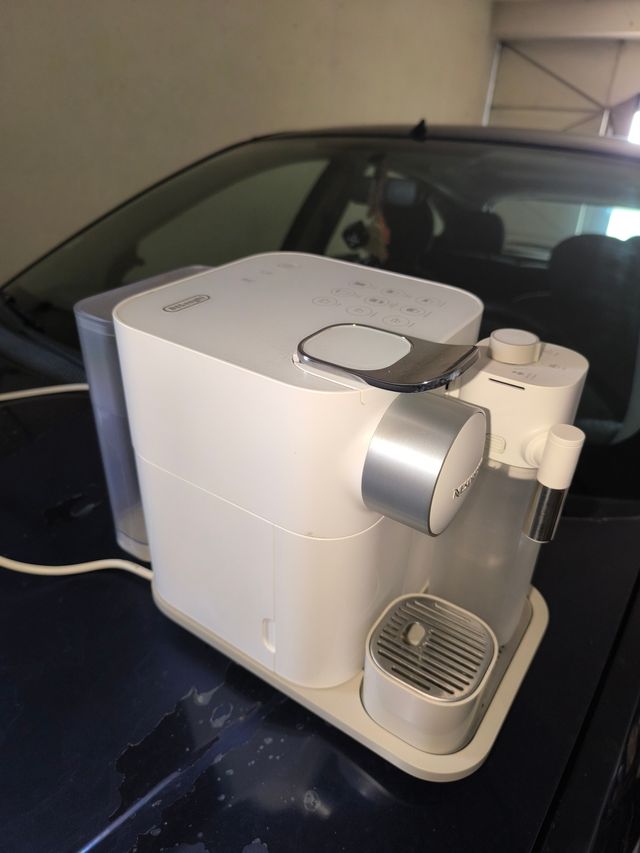 Máquina Café Nespresso Gran Lattissima Branca