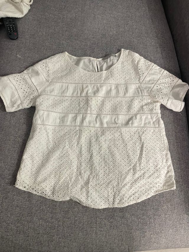 Blusa blanca bordada