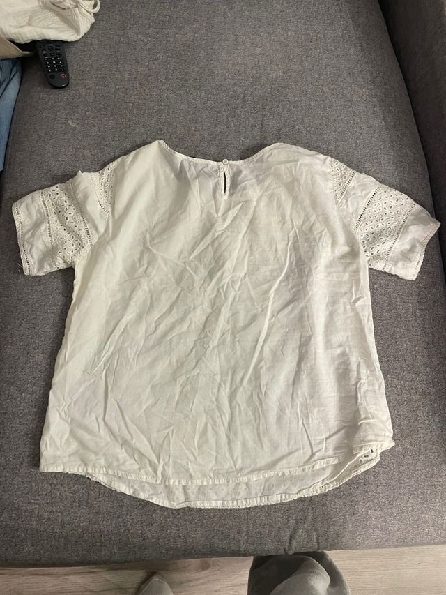 Blusa blanca bordada