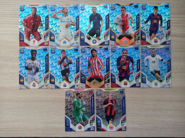 Lote Cromos Adrenalyn FIFA 365 para EDUARD