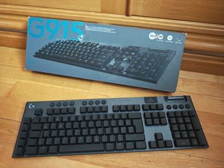 Logitech G915 LIGHTSPEED Teclado Mecánico RGB