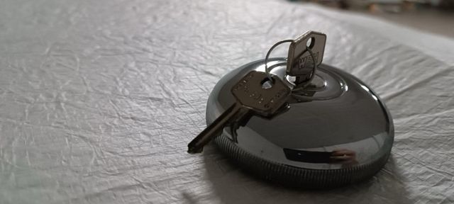 Tapón de gasolina con llave