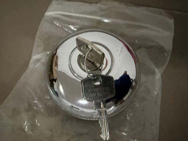 Tapón de gasolina con llave