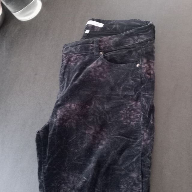 Pantalón terciopelo estampado T.38