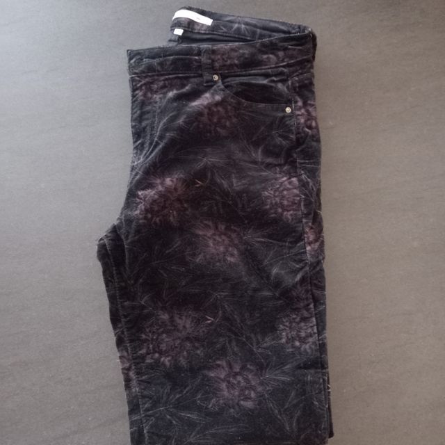 Pantalón terciopelo estampado T.38