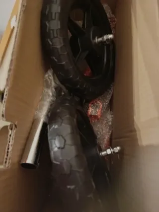 Bicicleta sin pedales naranja