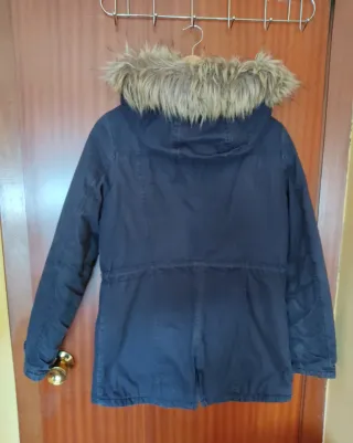 Cazadora chaquetón azul con capucha