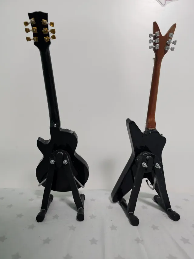 Guitarras en miniatura