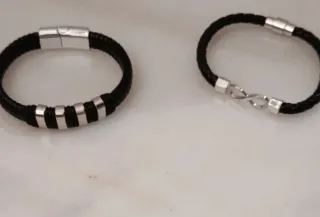 Pack 2 Pulseras Hombre Cuero Negro y Plata