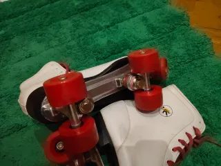 Patines de 4 ruedas blancos