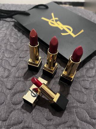 Lote YSL Maquillaje: Polvos + regala