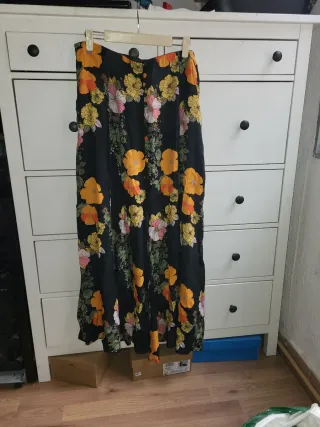 Falda larga estampada flores