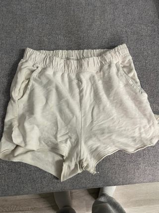 Pantalón corto chándal beige