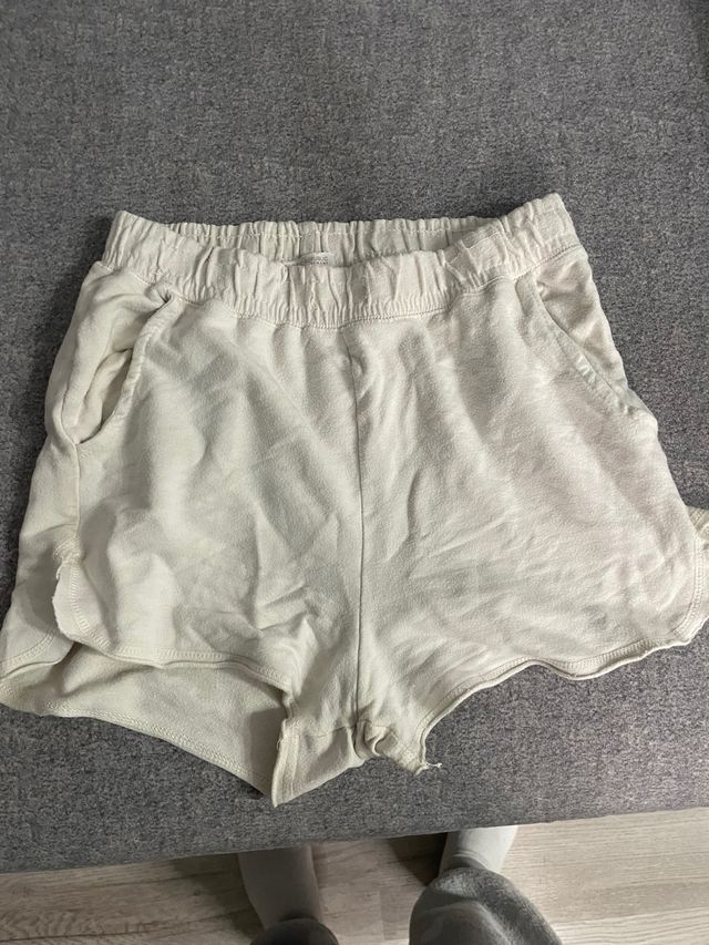 Pantalón corto chándal beige