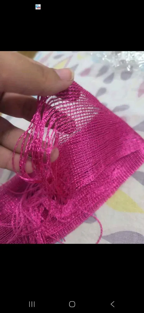 Pañuelo chal fucsia con hilos plateados