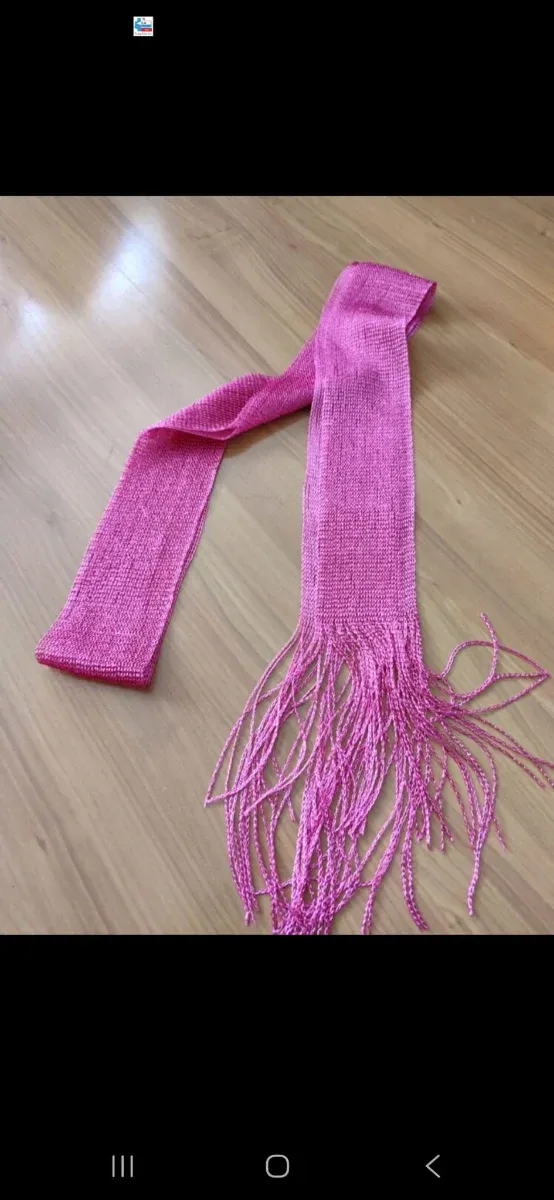 Pañuelo chal fucsia con hilos plateados