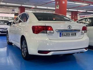 TOYOTA AVENSIS Advance 2012 122.000km Etiqueta C