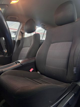 TOYOTA AVENSIS Advance 2012 122.000km Etiqueta C